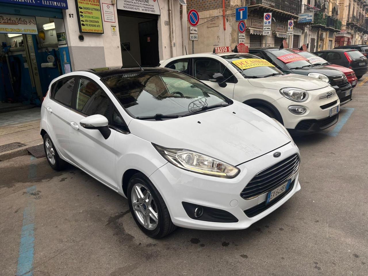 Ford Fiesta 1.5 TDCi 75CV 5 porte Titanium FINANZIABILE