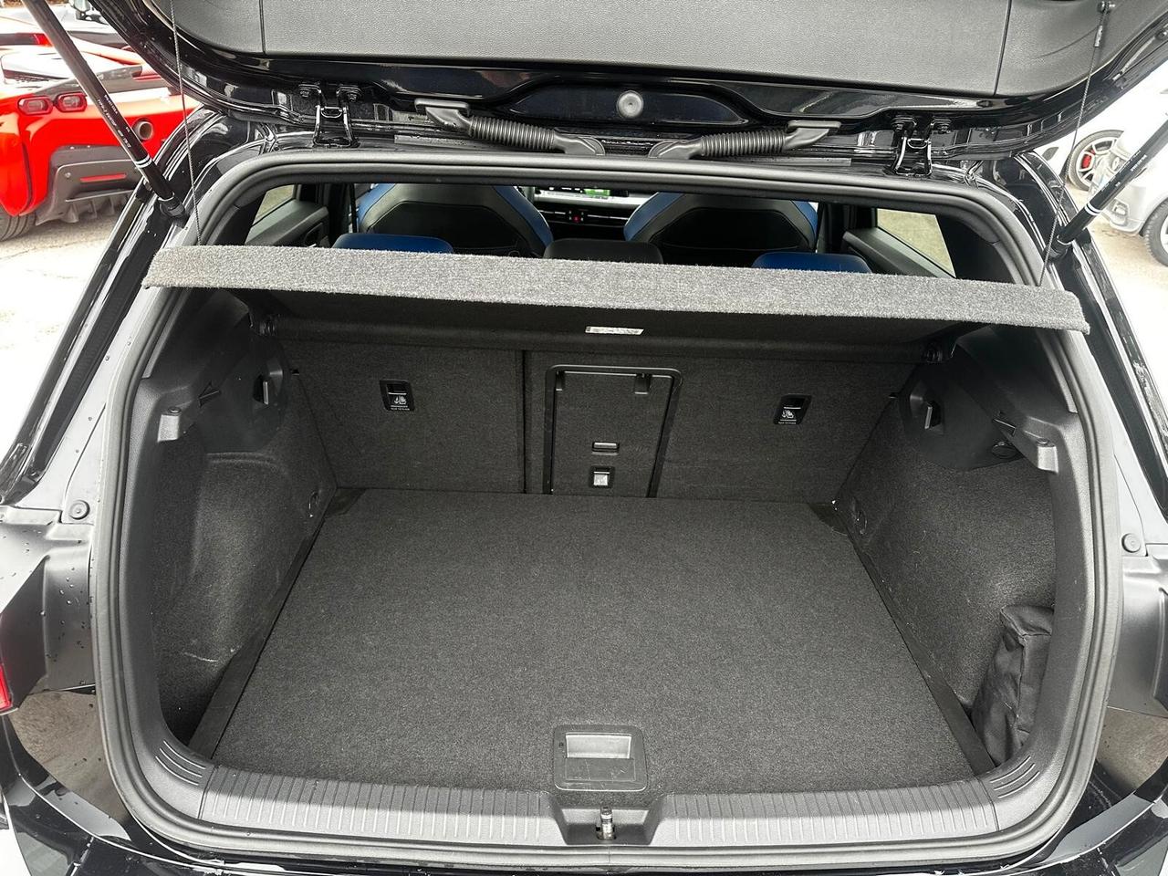 Volkswagen Golf R 2.0 TSI DSG 4Motion /PROMO/ TETTO/ IQ LIGHT/ HARMAN KARDON/ DRIFT MODE/ RETRO CAMERA/ PRONTA CONSEGNA