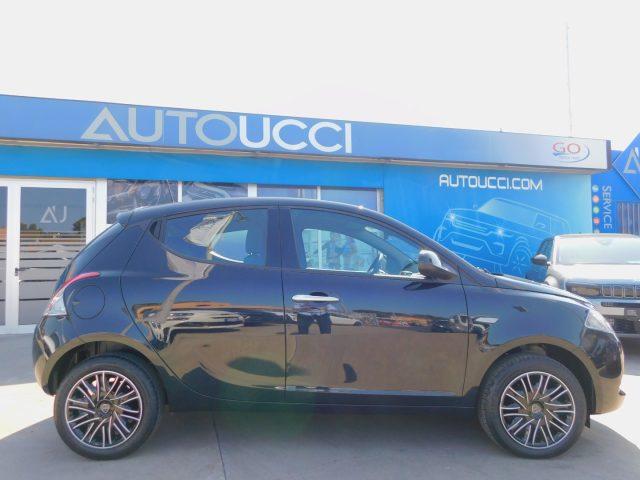 LANCIA Ypsilon 1.0 Hybrid Oro 70 CV Km. 4200 !!!!