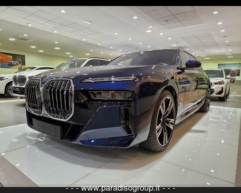 BMW Serie 7 - G70 i7 xDrive60