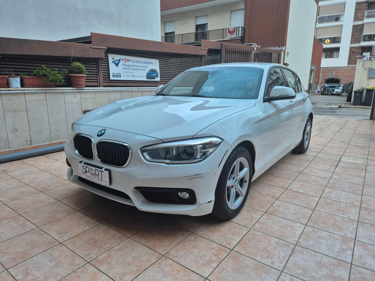 Bmw 116d 5p. Urban AUTO
