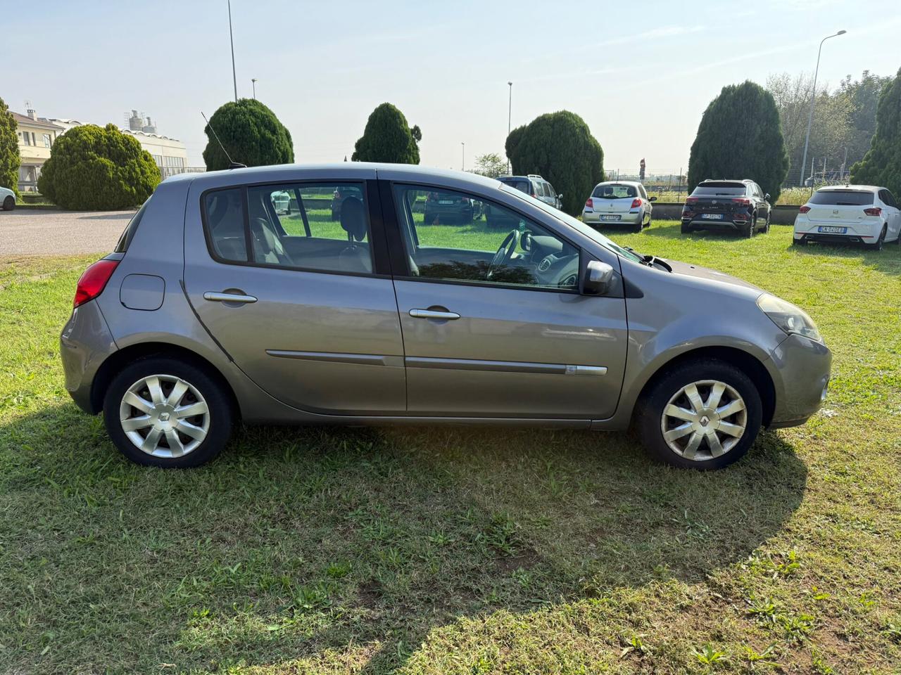 Renault Clio 1.2 16V 5 porte NAVI