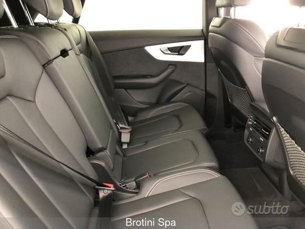 Audi Q8 45 TDI quattro tiptronic