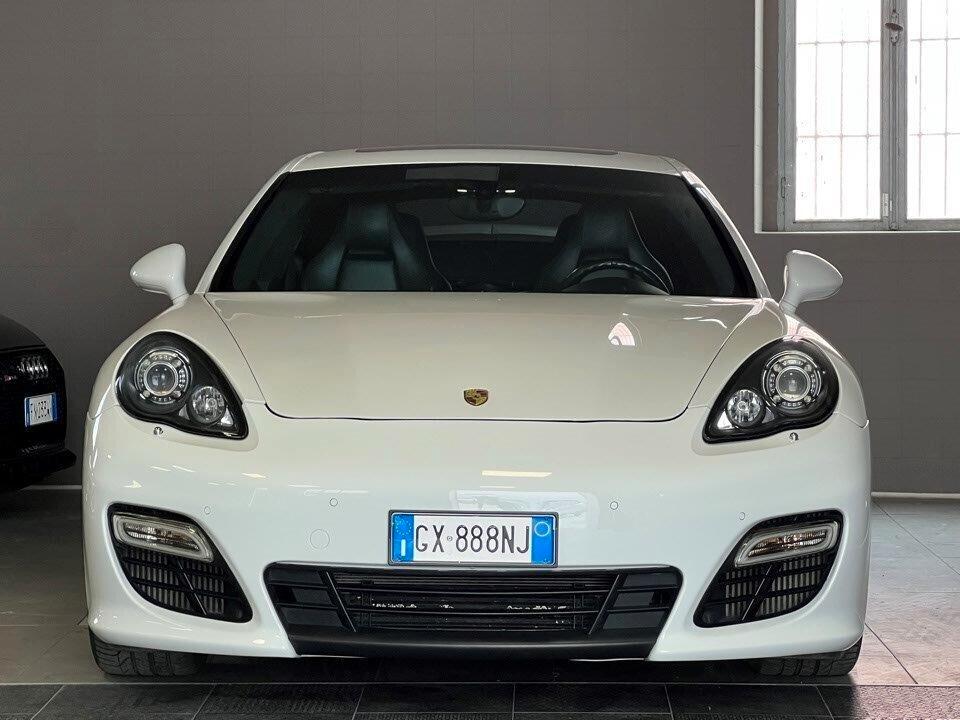 Porsche Panamera 4.8 Turbo S 550cv