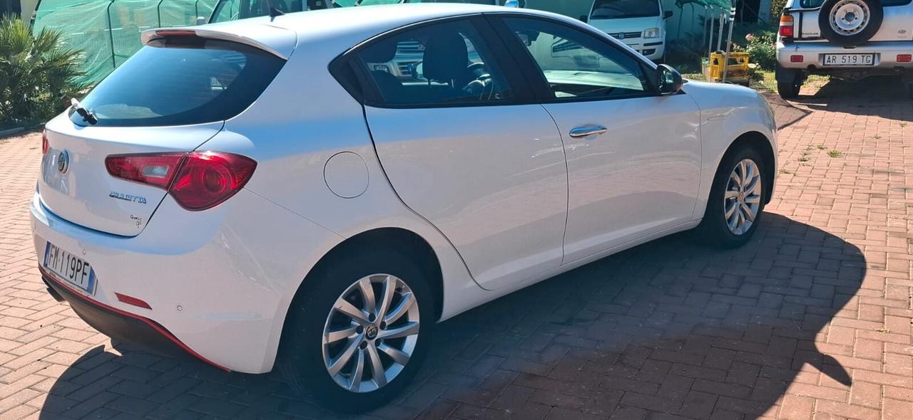Alfa Romeo Giulietta 1.6 JTDm 120 CV Super neopatentati diesel