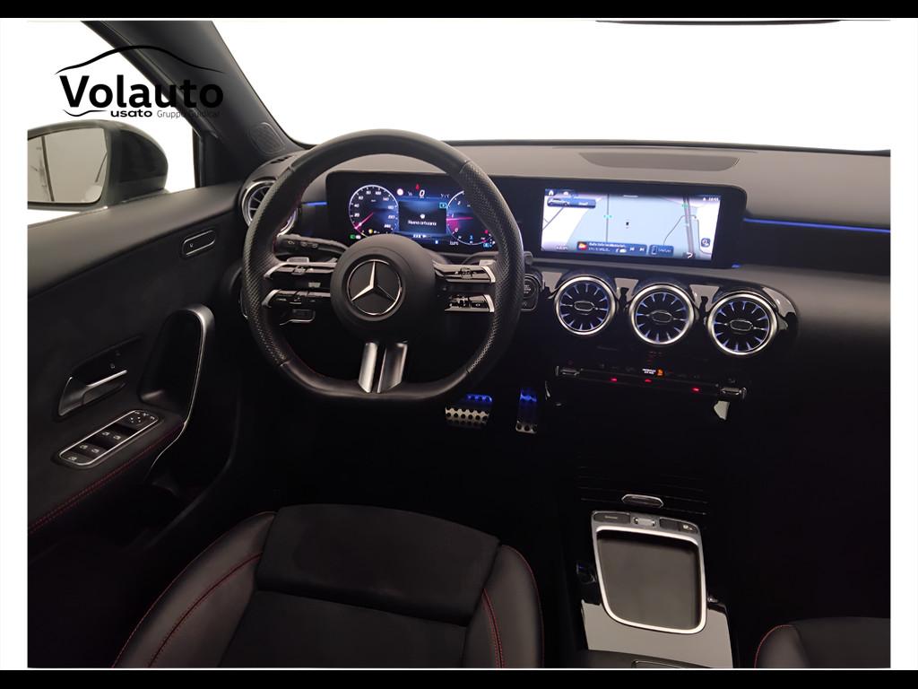 Mercedes-Benz Classe A - W177 2018 - A 180 d Premium auto