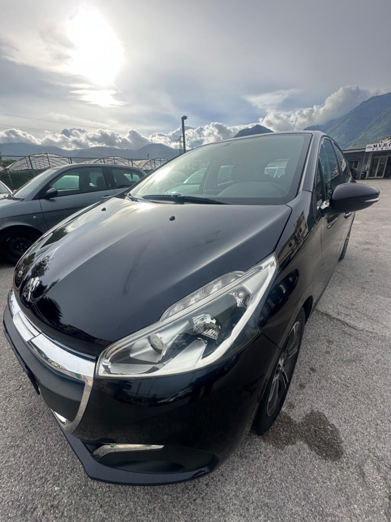 Peugeot 208 PureTech 82 5p. GPL Active