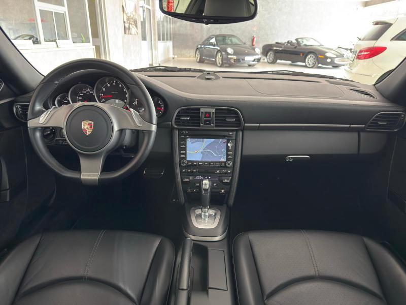 Porsche 911 Coupe 3.6 Carrera