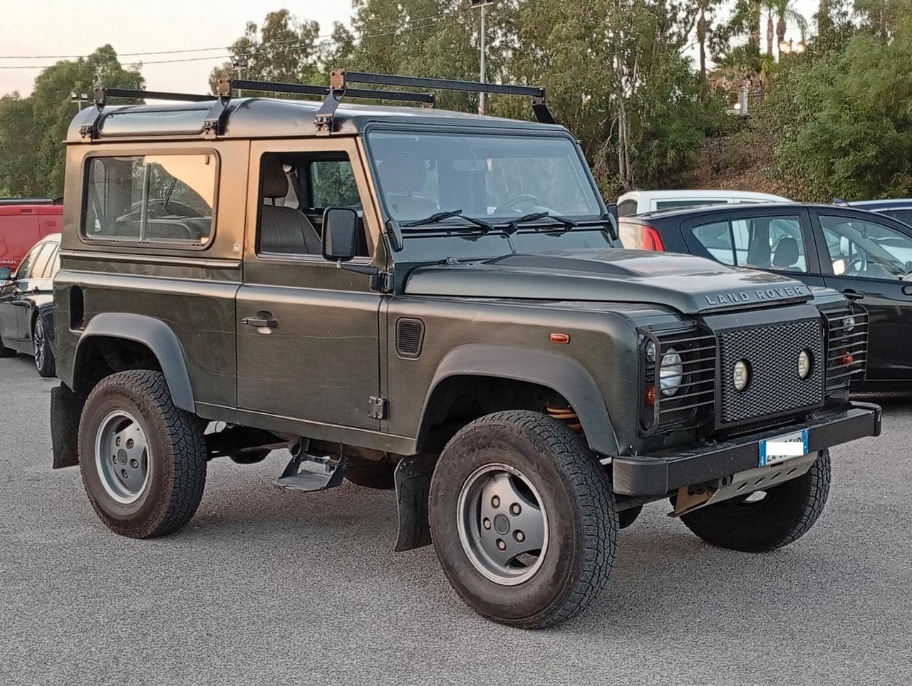 Land Rover Defender 90 2.4 TD4 S W SE