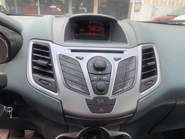 Ford Fiesta 1.2 16v Titanium NEOPATENTATI