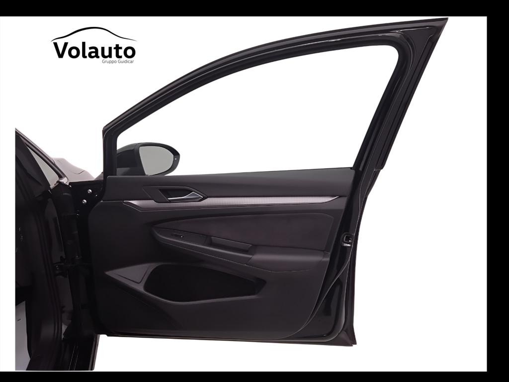 VOLKSWAGEN Golf VIII 2024 - Golf 2.0 tdi Style 150cv dsg