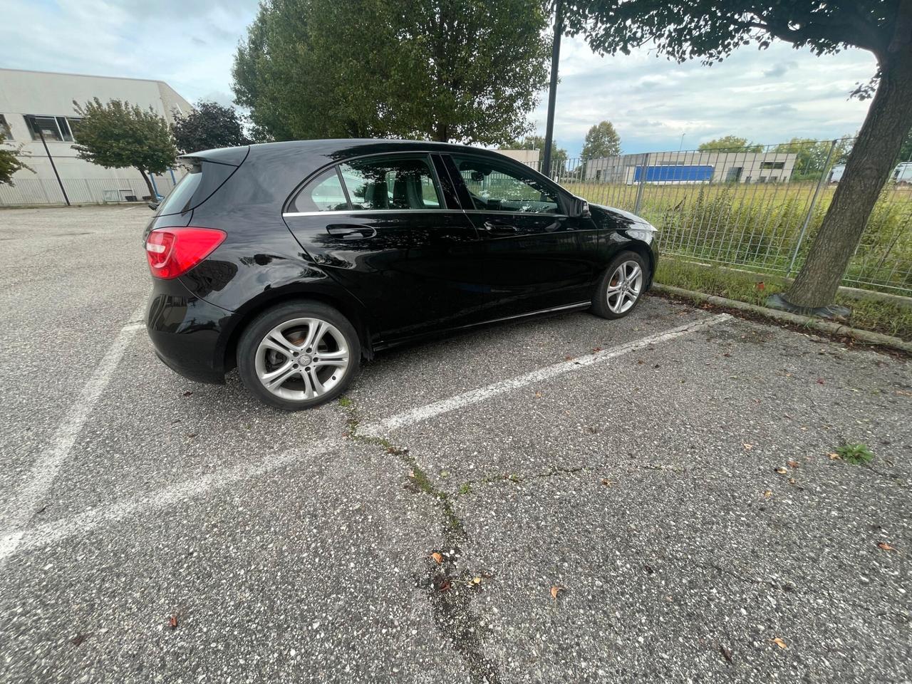 Mercedes-benz A 180 CDI Premium (110CV)- OTTIME CONDIZIONE-REVISIONE E CAMBIO CINGHIA DI DISTRIBUZIONE FATTE A MARZO 2025