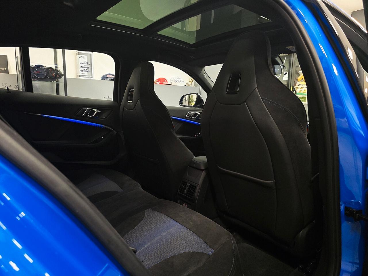 BMW 135 F40 M135i xDrive AKRAPOVIC_ALCANTARA_TETTO_LED BMW