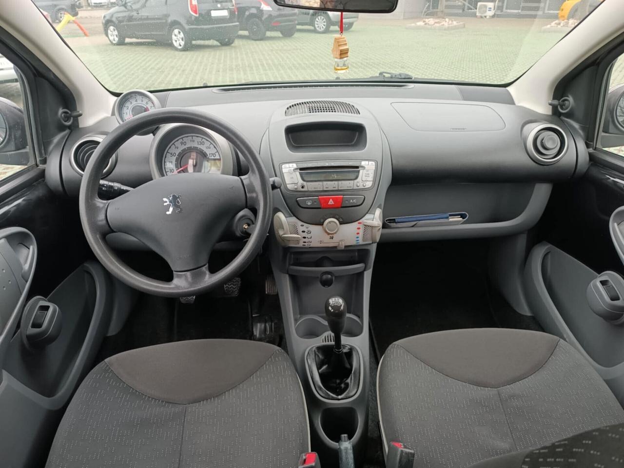 Peugeot 107 1.0 68CV 5p. Allure