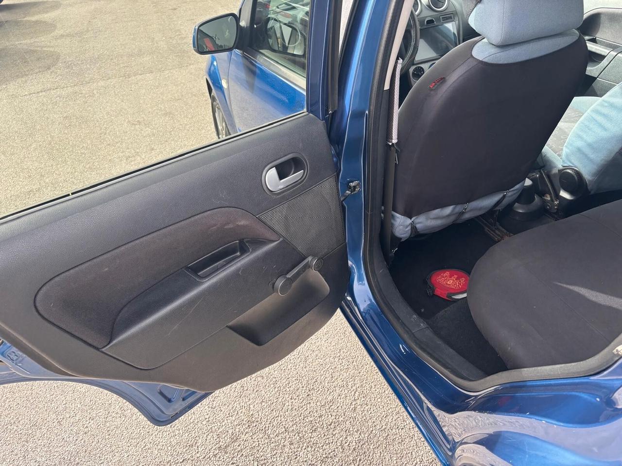 Ford Fiesta 1.4 TDCi 5p. Ghia