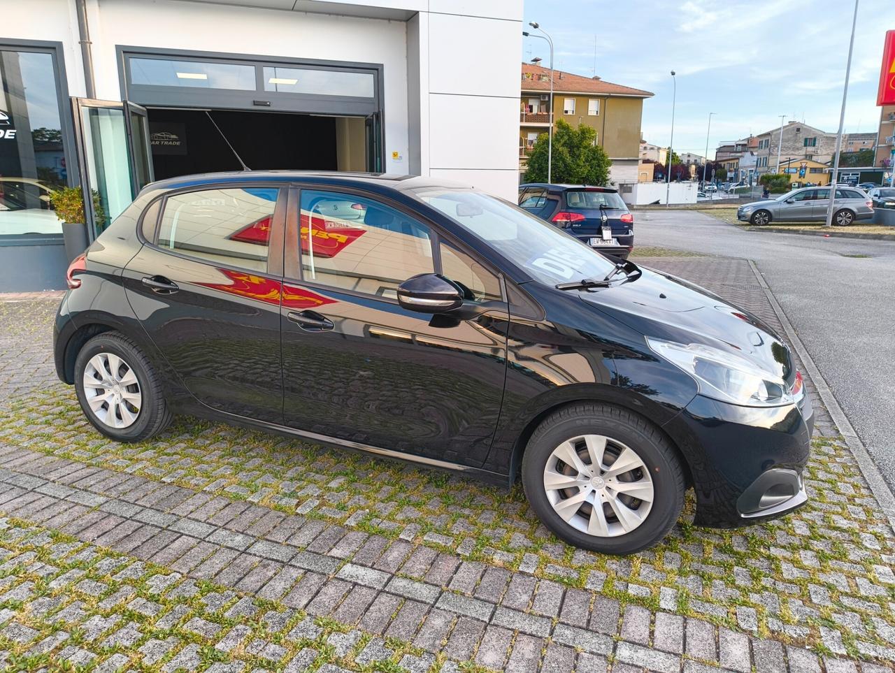 Peugeot 208 1.4 BlueHDI 75cv Euro 6