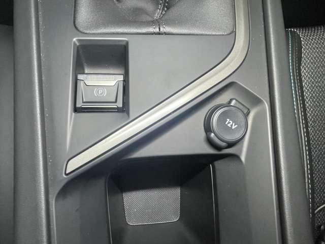 Peugeot 308 1.2 130cv Allure + Key Less + Navi + Telecamera