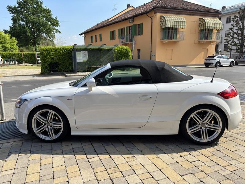 Audi TT Coupe Cabrio 1.8 S-line tfsi XENO-NAVI-19"
