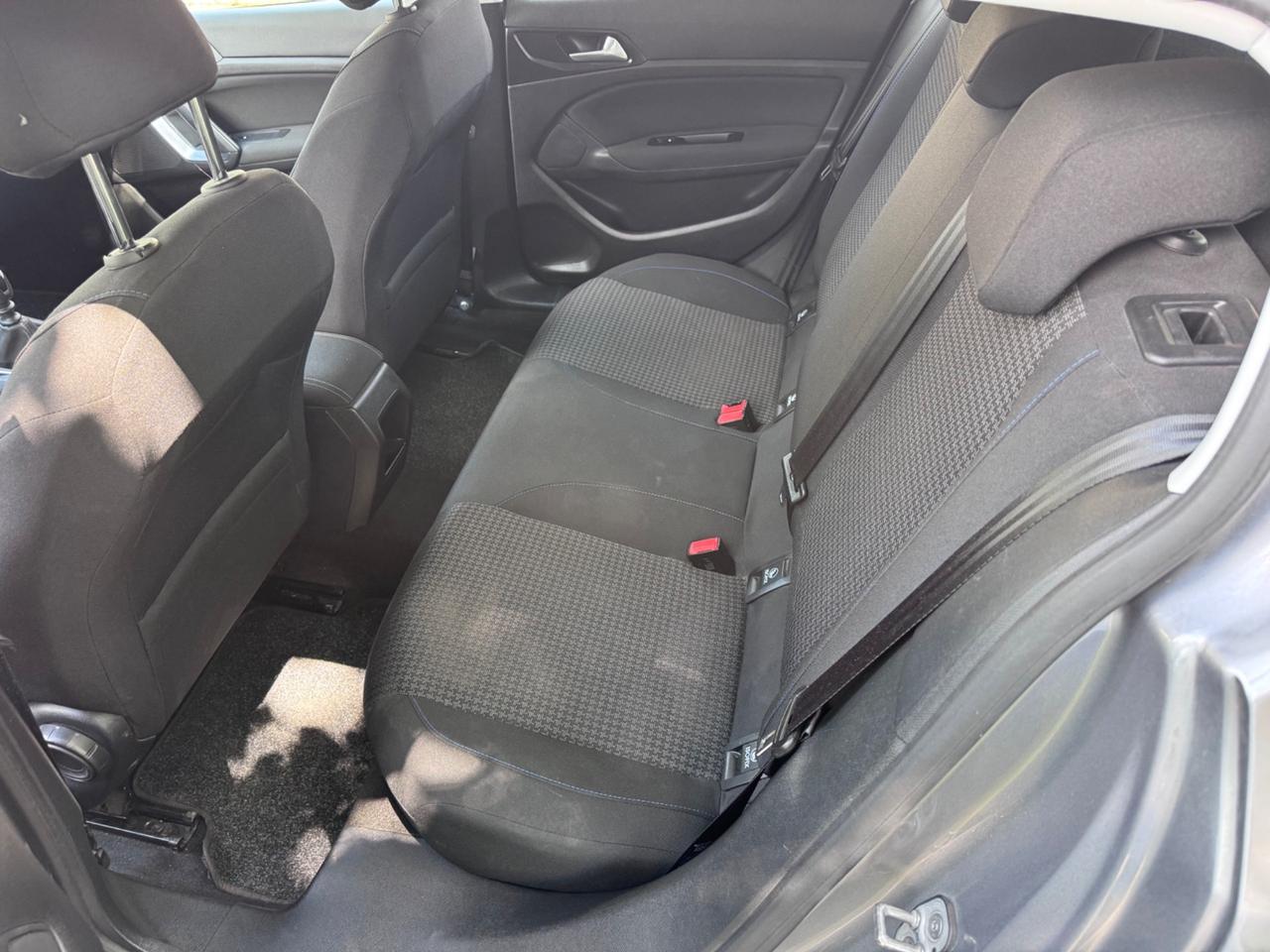 Peugeot 308 BlueHDi 100 S&S neopaten garanzia 12 mesi