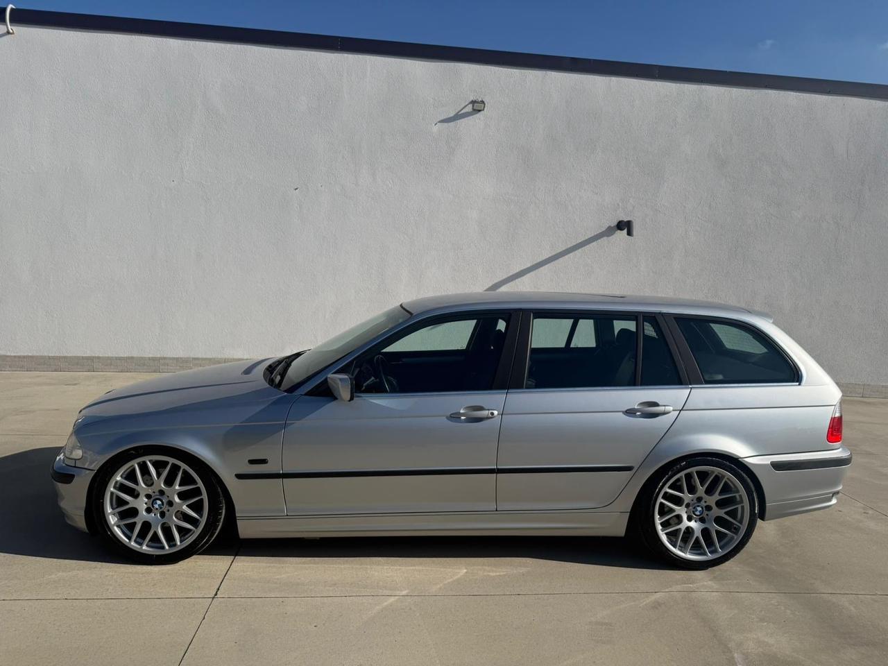 Bmw 320i (2.2) 170 Cv Touring Attiva automatica