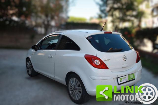 OPEL Corsa 1.2 3 porte b-color NEOPATENTATI