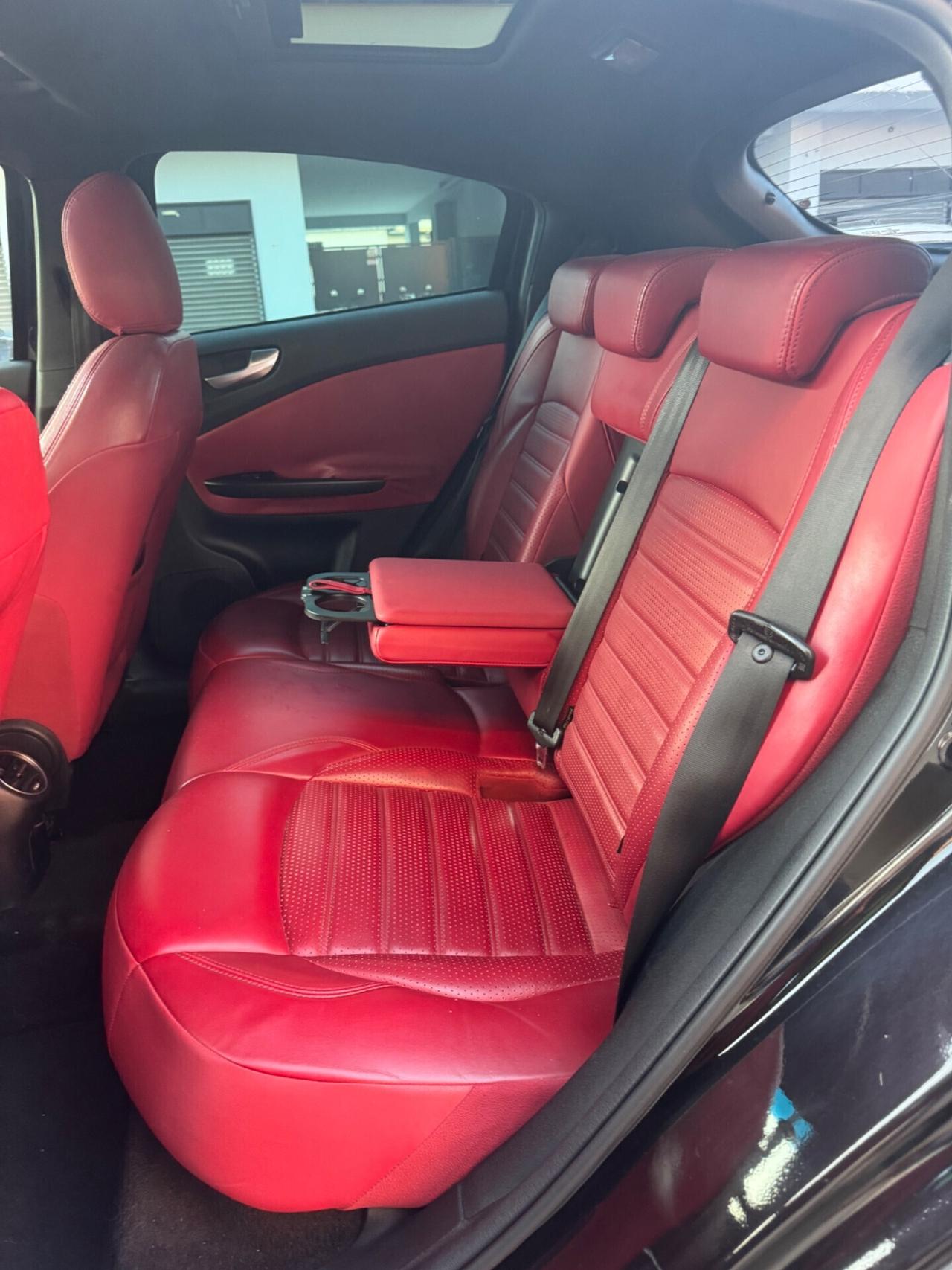 Alfa Romeo Giulietta 1.6 JTDm-2 CV Exclusive Full Optional