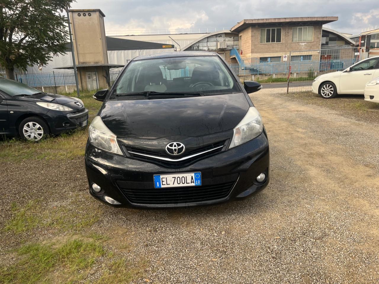 Toyota Yaris 1.0 5 porte Lounge 2012