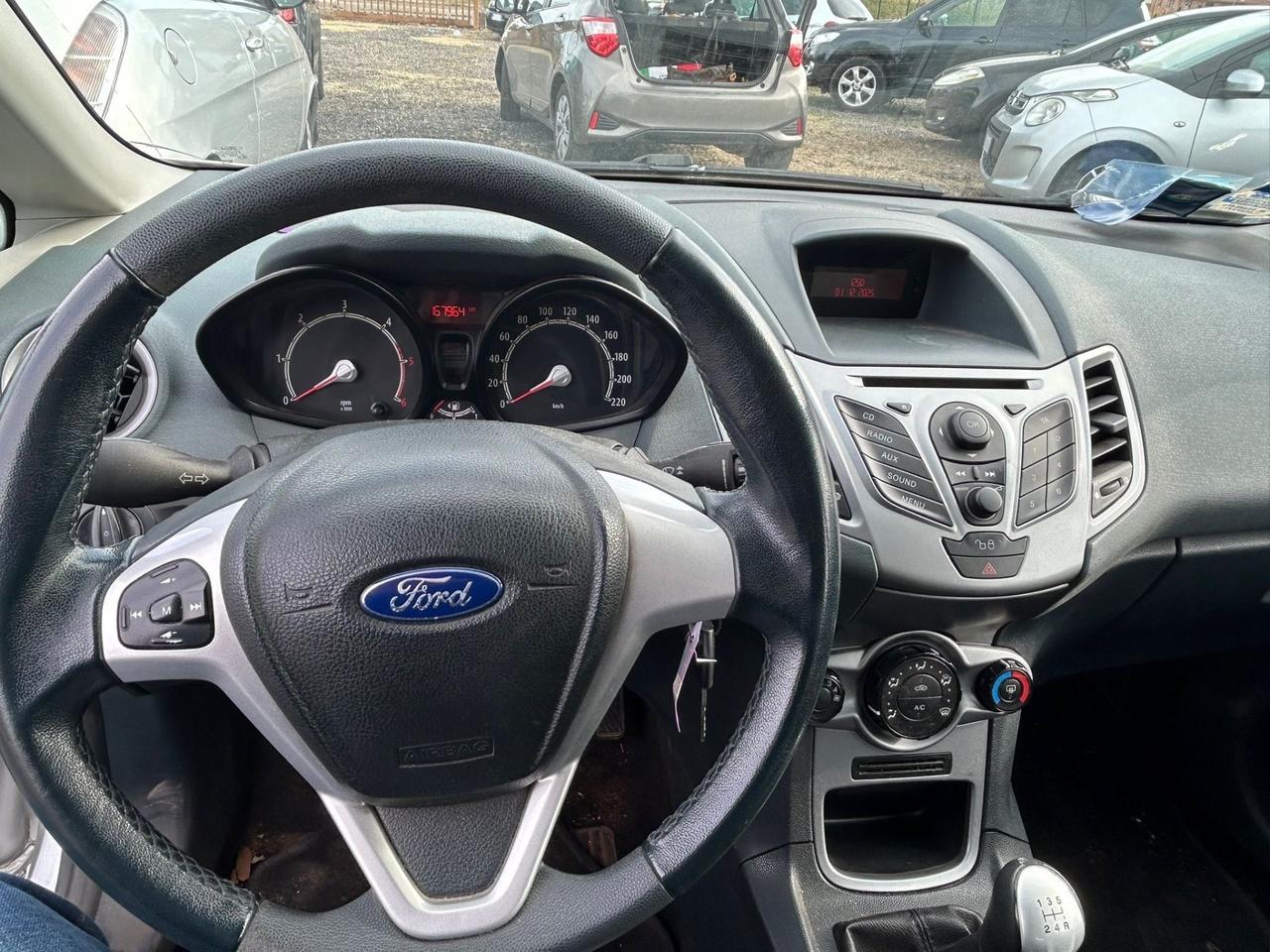 Ford Fiesta 1.4 TDCi 5p. Titanium