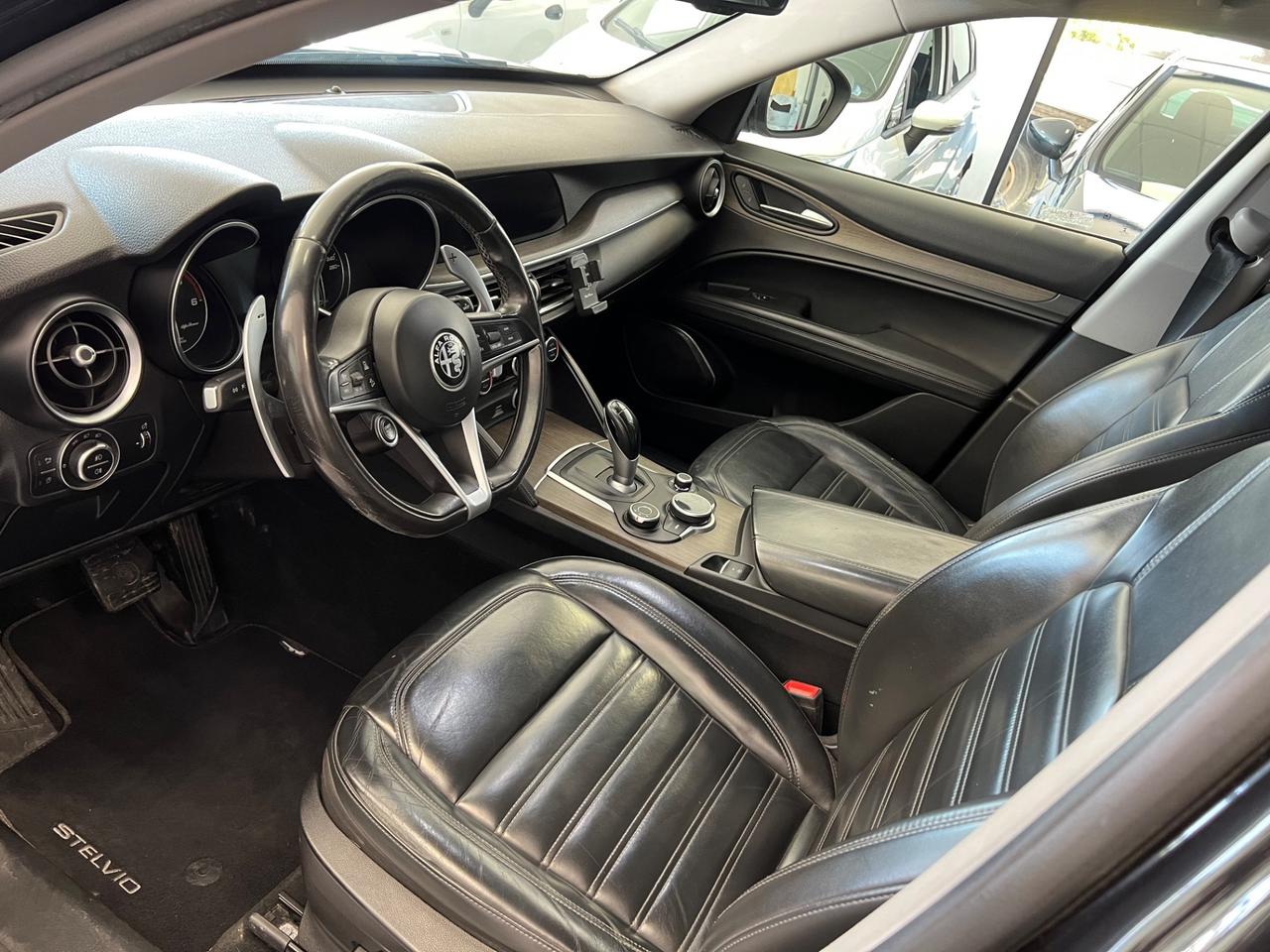 Alfa Romeo Stelvio 2.2 210 CV AT8 Q4 Executive