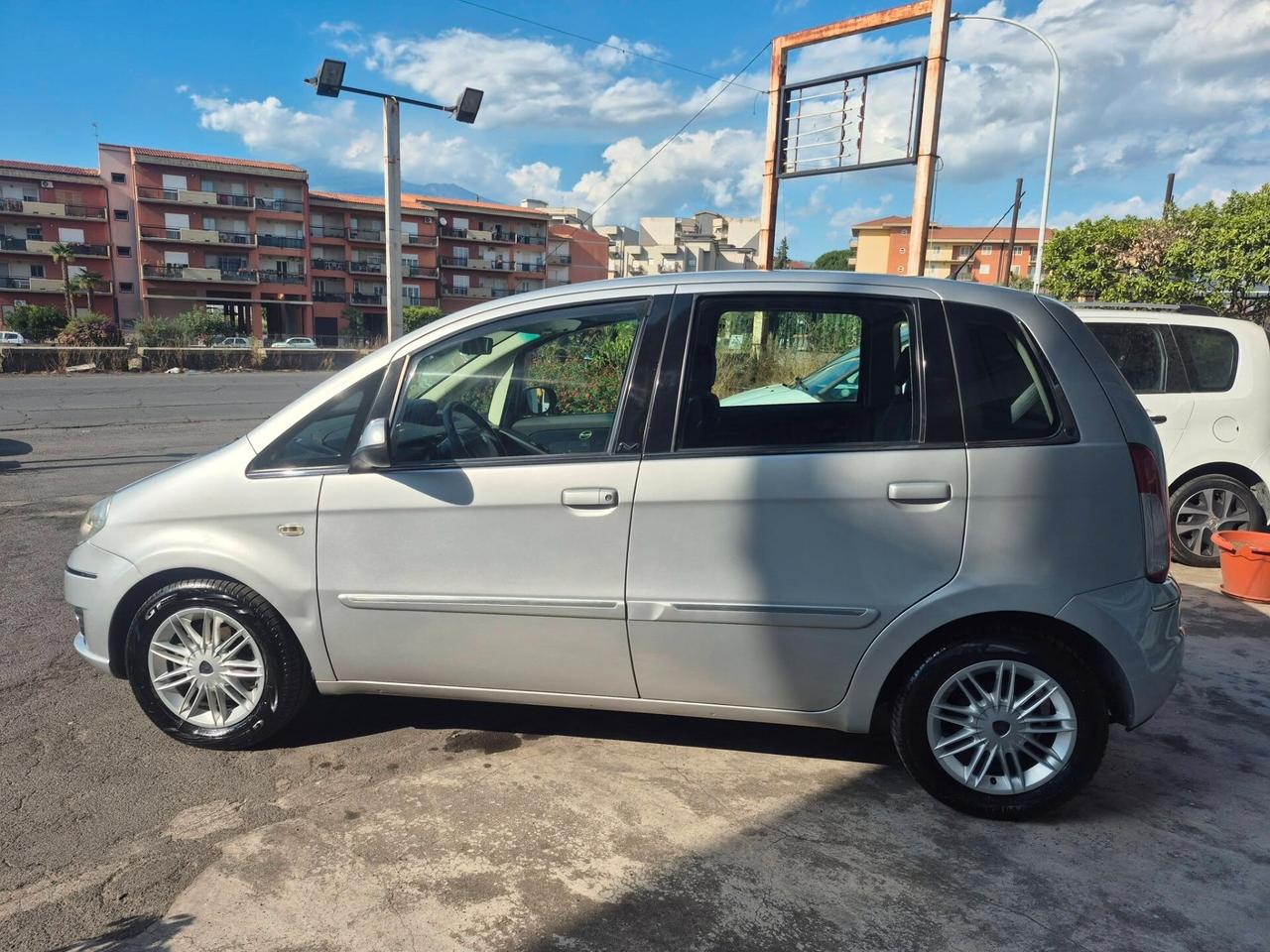 Lancia MUSA 1.3 Mjt 90 CV TURBINA-BASSA---