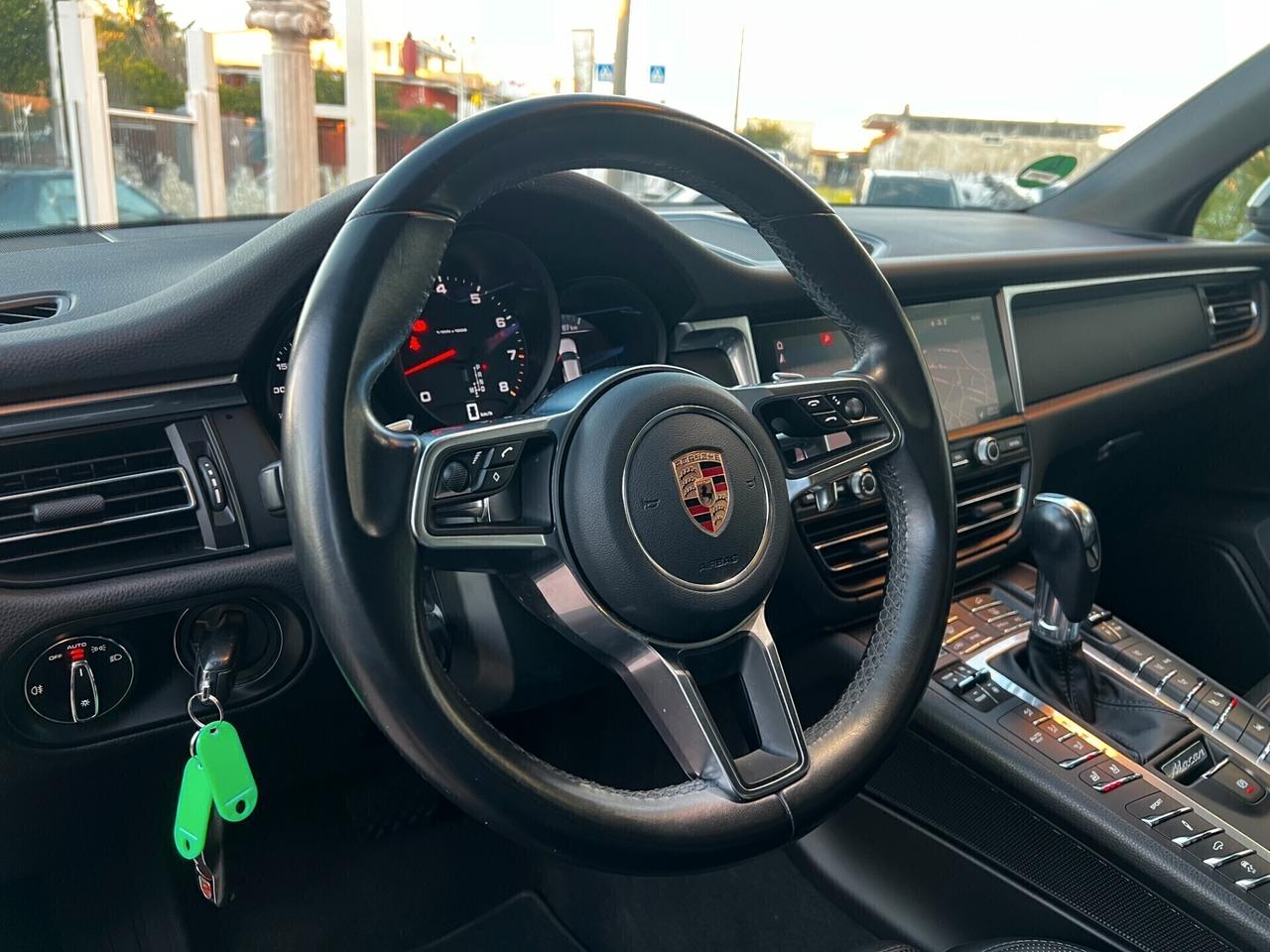 Porsche Macan 2.0 245- TETTO-PASM-TOTAL BLACK-FULL