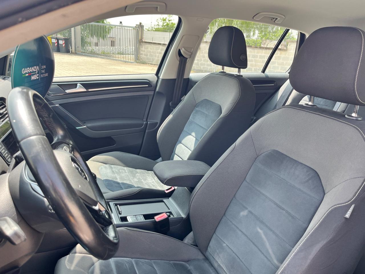 Volkswagen Golf 1.6 TDI 5p. Highline BlueMotion Technology