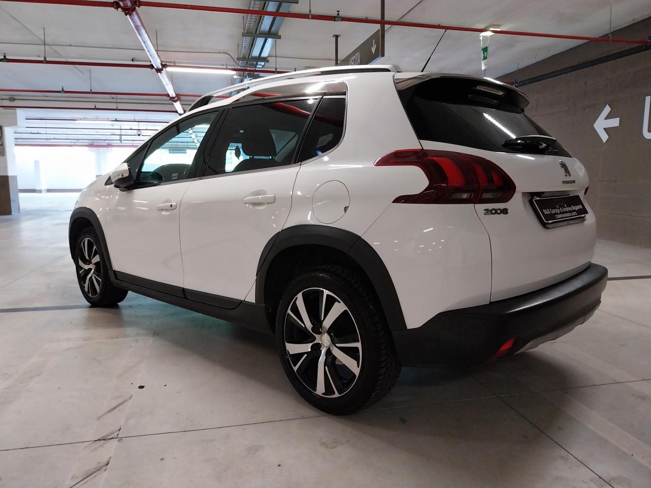 Peugeot 2008 BlueHDi 100 S&S GT Line - ok neopatentati