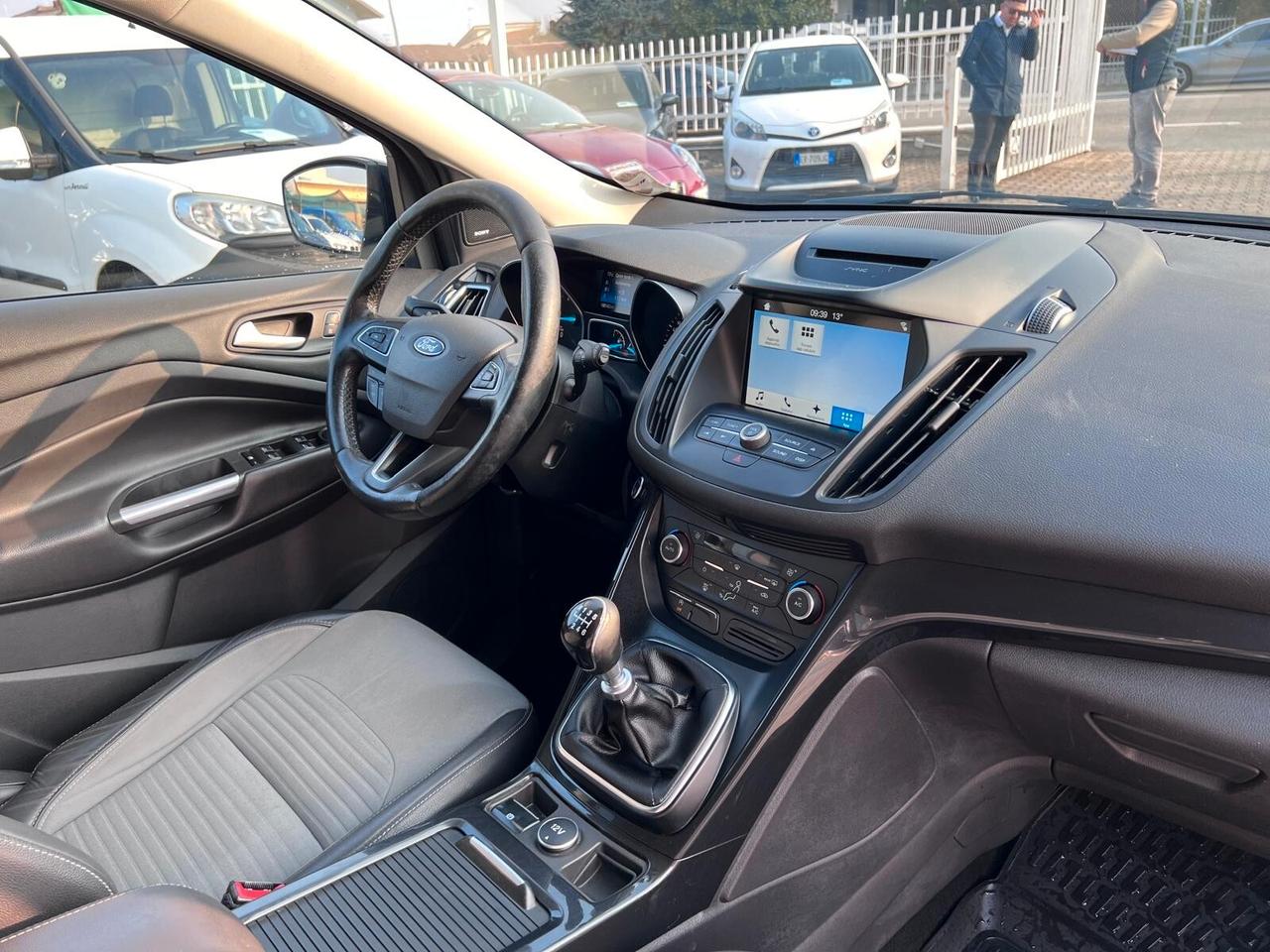 Ford Kuga 1.5 TDCI 120 CV S&S 2WD ST-Line Business