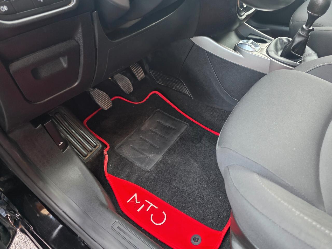 Alfa Romeo MiTo 1.3 JTDm 85 CV S&S Distinctive