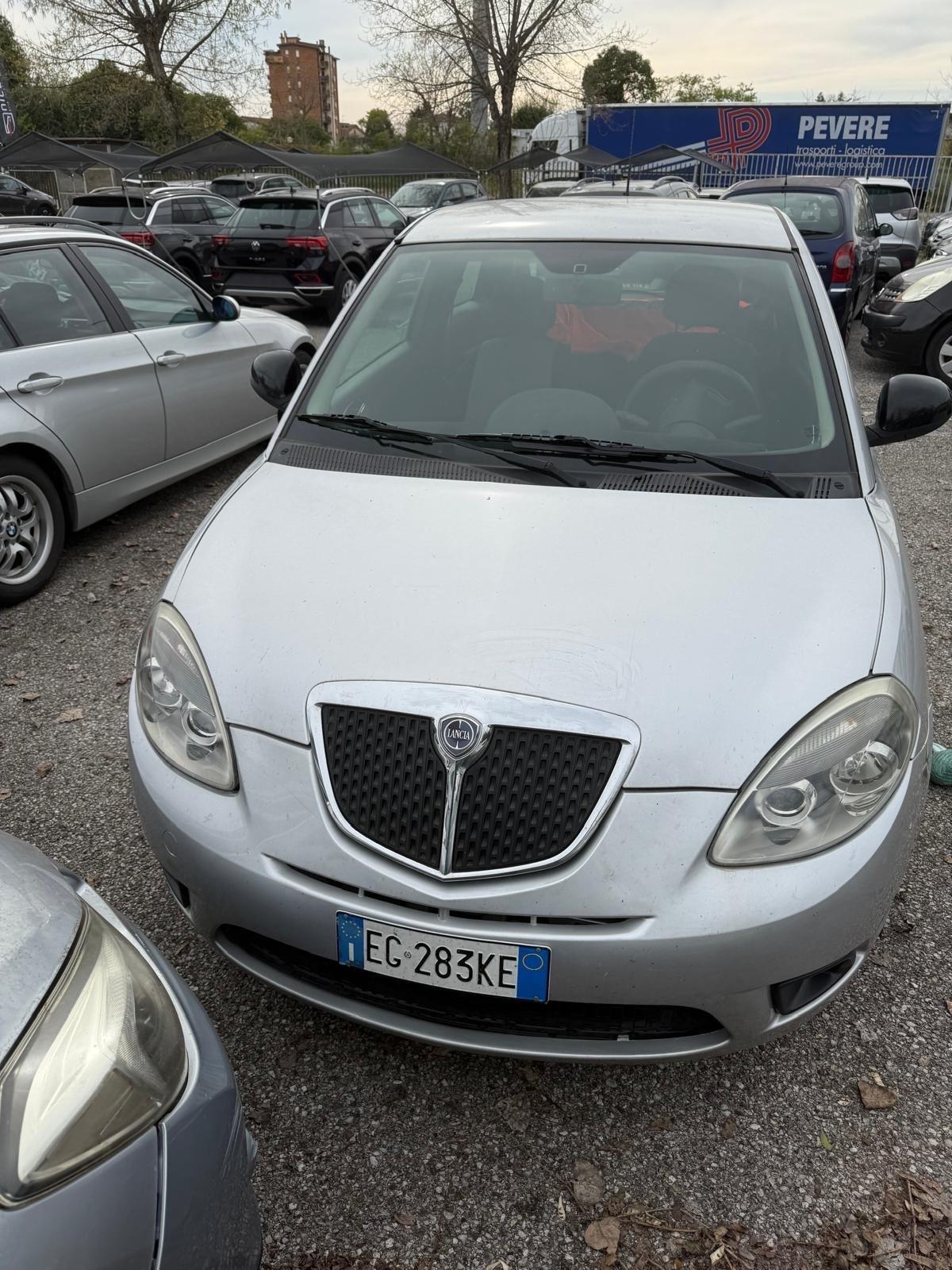 Lancia Ypsilon 1.2 69 CV Diva