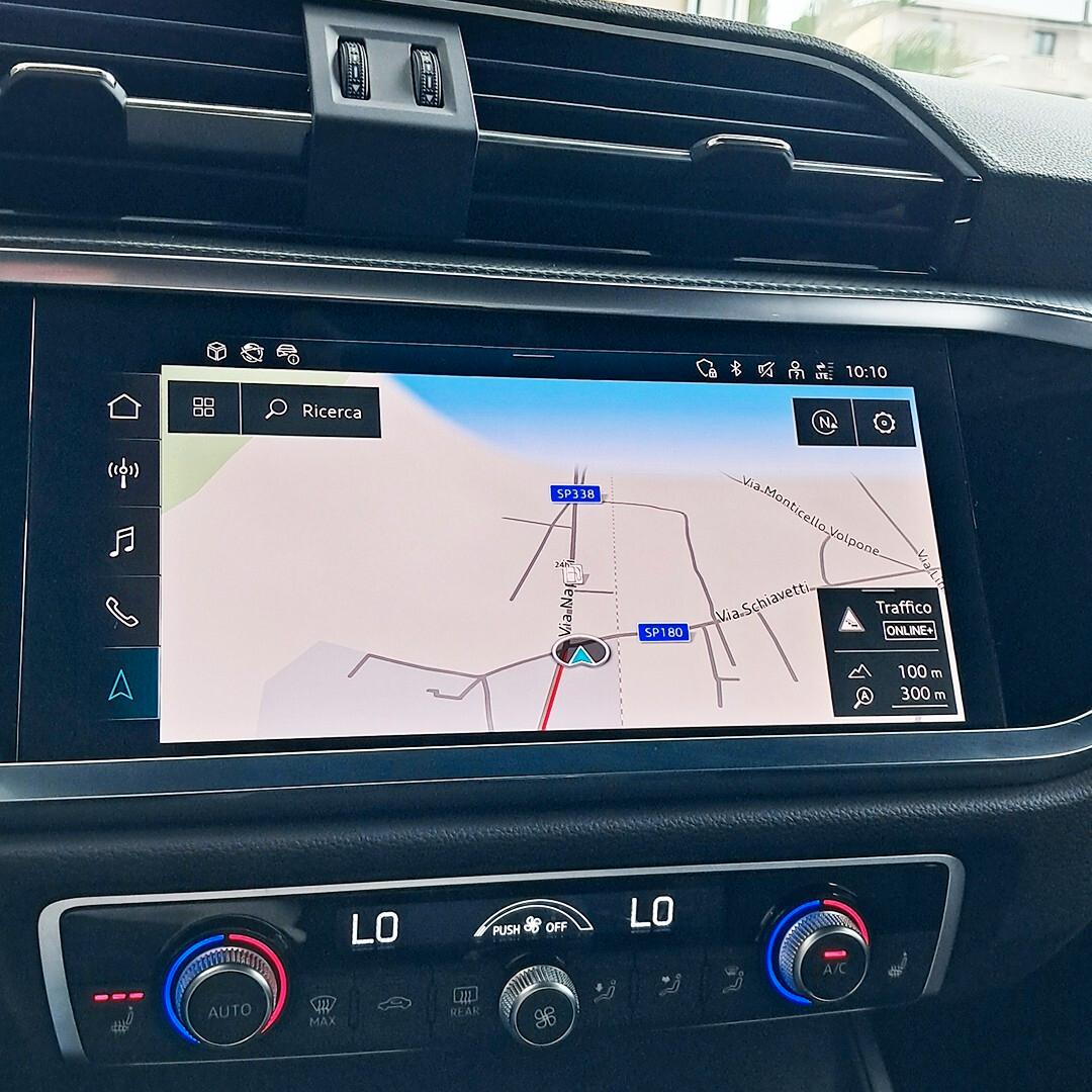 Audi Q3 SPB 35 TDI S tronic Identity Black /PELLE/R20