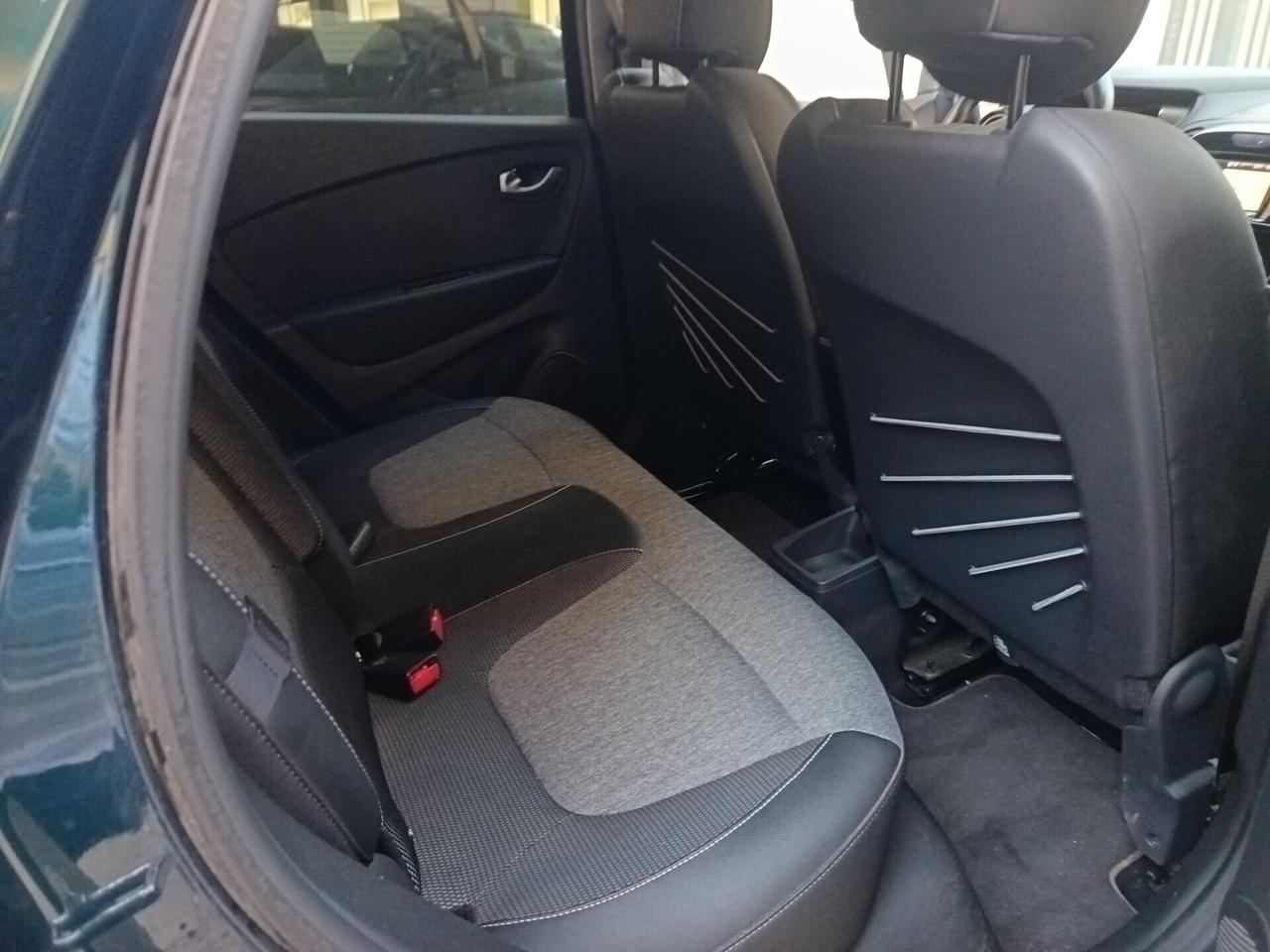 Renault Captur 1.5.DCI Sport Edition2 km.95000 Full Optional