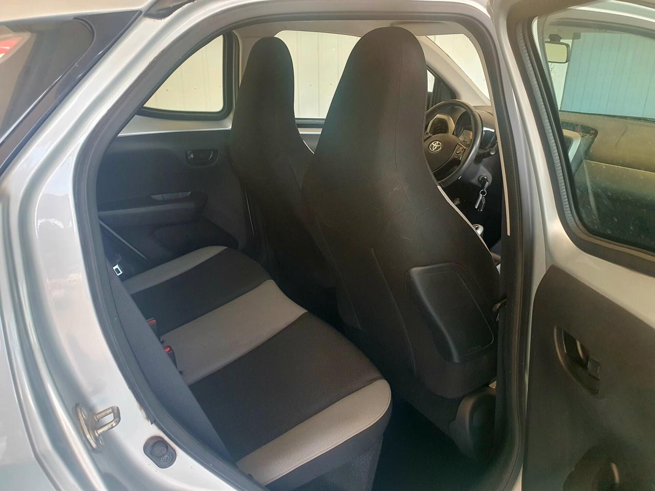 Toyota Aygo 1.0 BENZ -2015 - KM: 92 MILA!!!