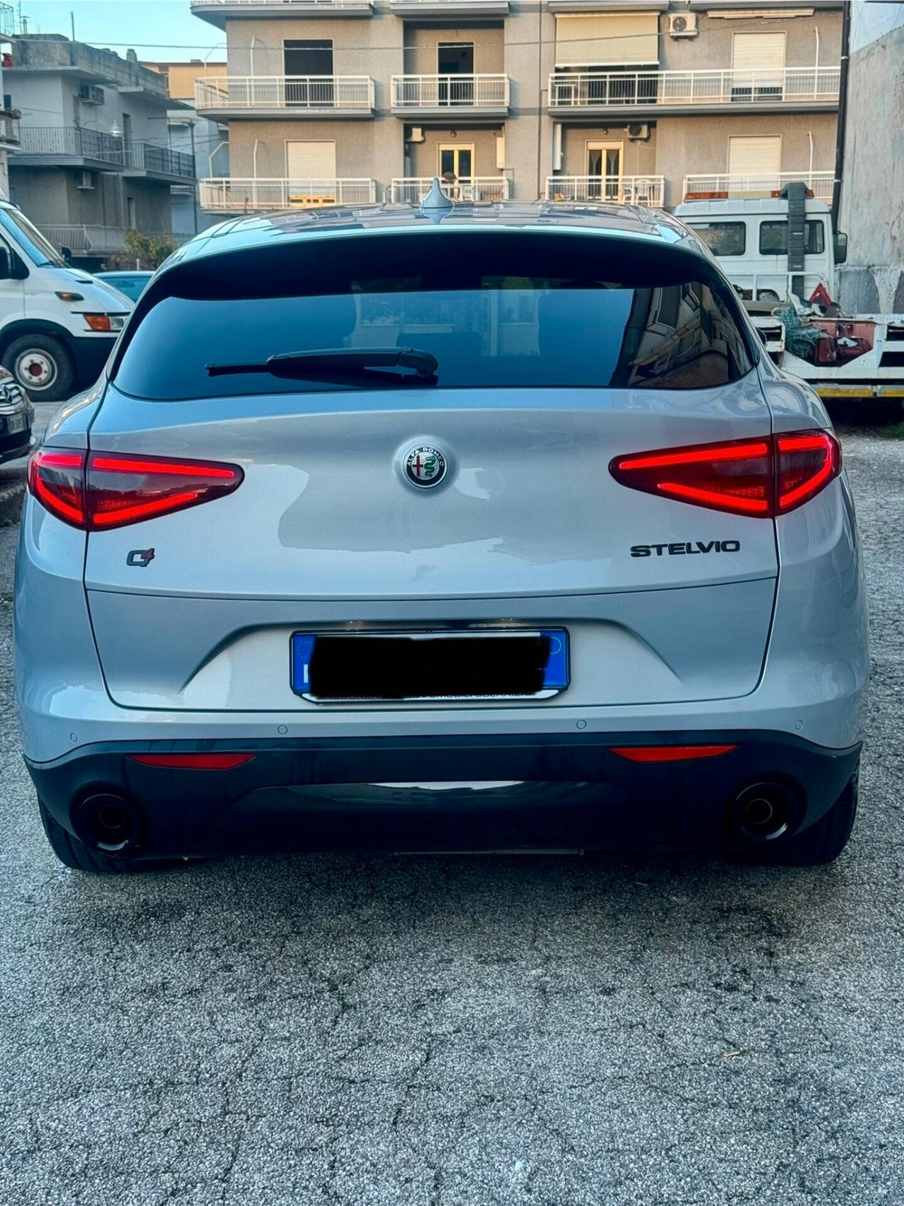 Alfa Romeo Stelvio 2.2 Turbodiesel 190 CV AT8 Q4 Sprint