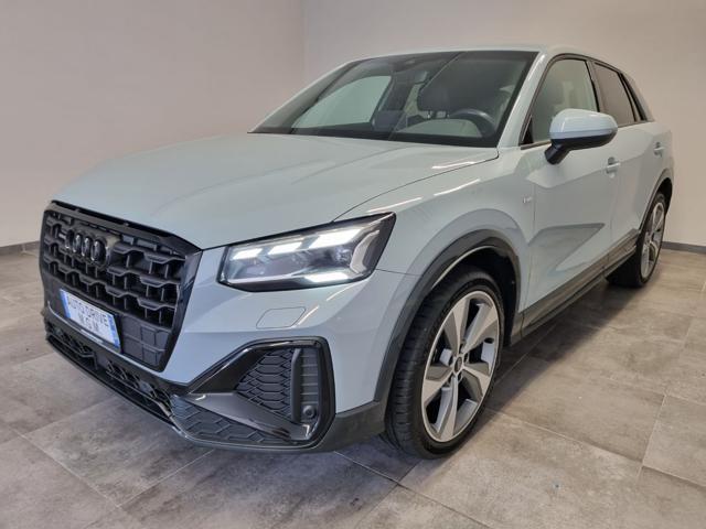 AUDI Q2 40 TFSI quattro S tronic SLINE Identity Black