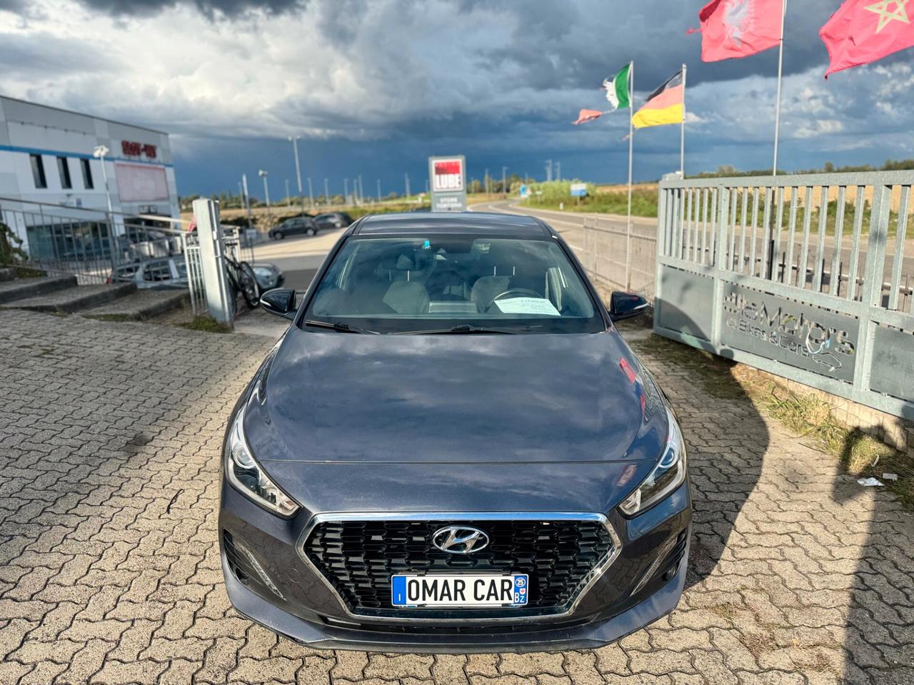 Hyundai i30 sw 1.6 CRDi 2019 top