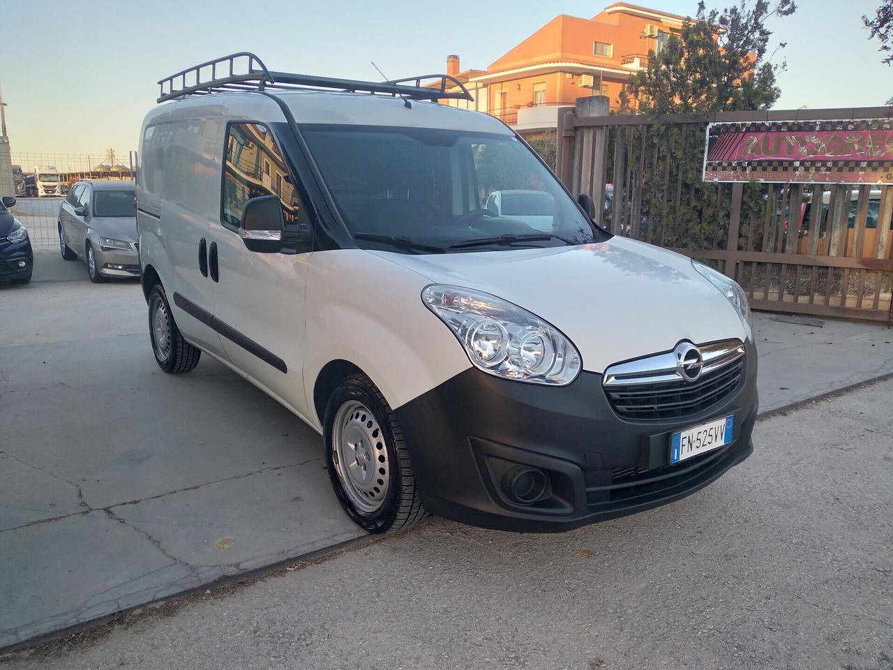 Opel Combo 1.6 CDTi 120CV