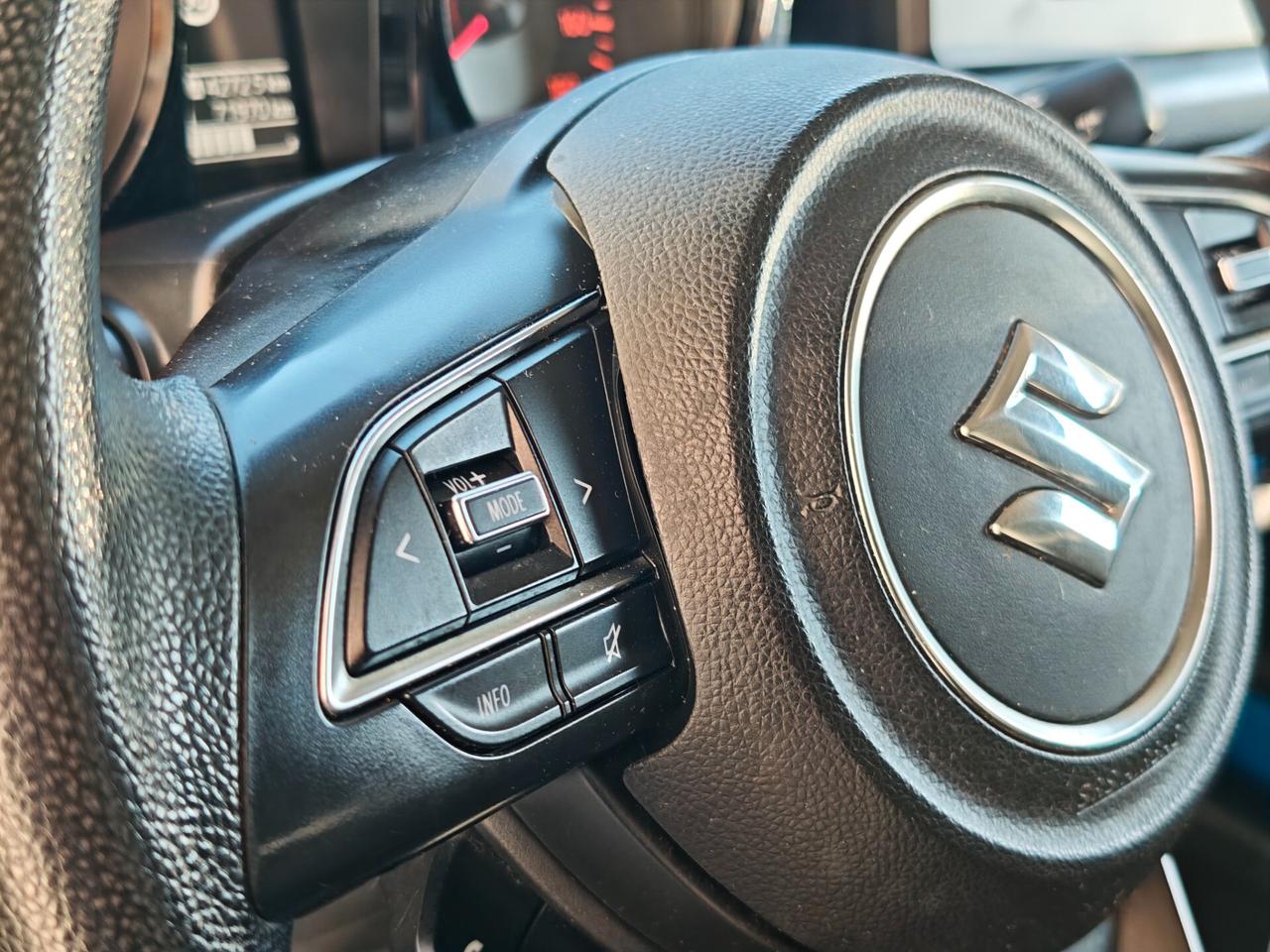 Suzuki Jimny 1.5 5MT PRO (N1)