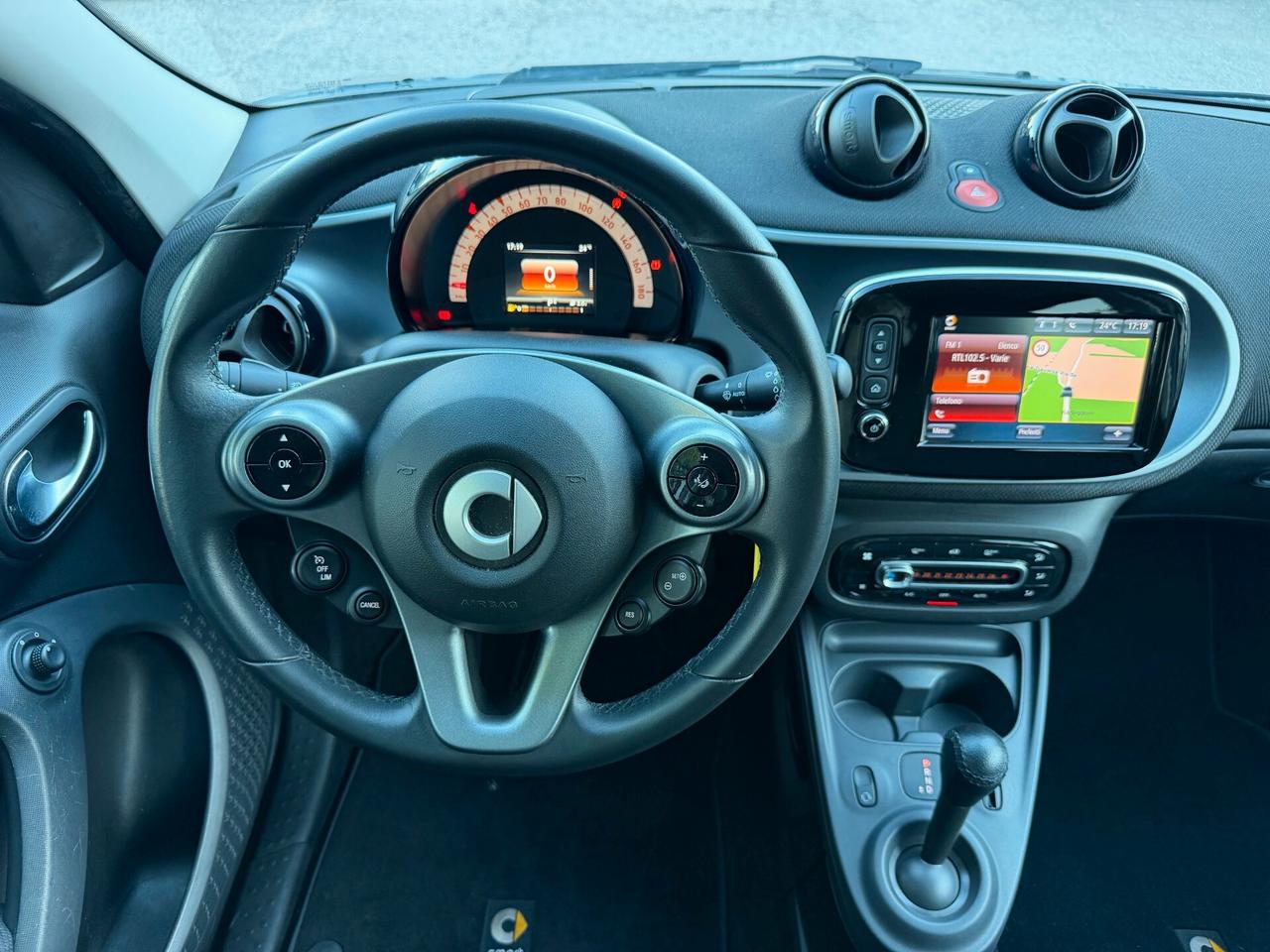 Smart ForFour 90 0.9 Turbo twinamic Passion LED