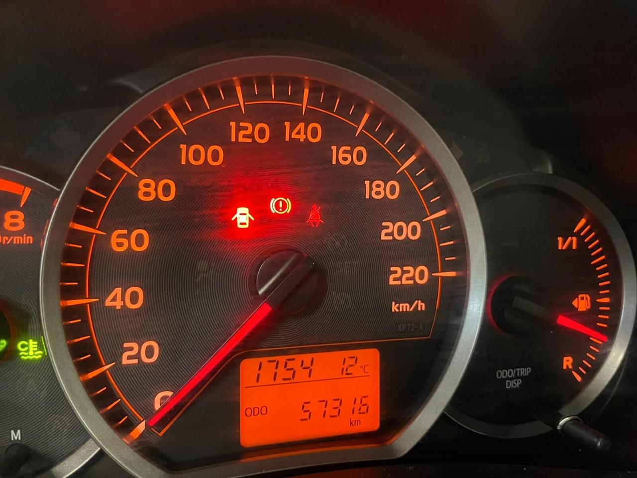 TOYOTA Yaris 3ª serie Yaris 1.0 5 porte Van Ac...