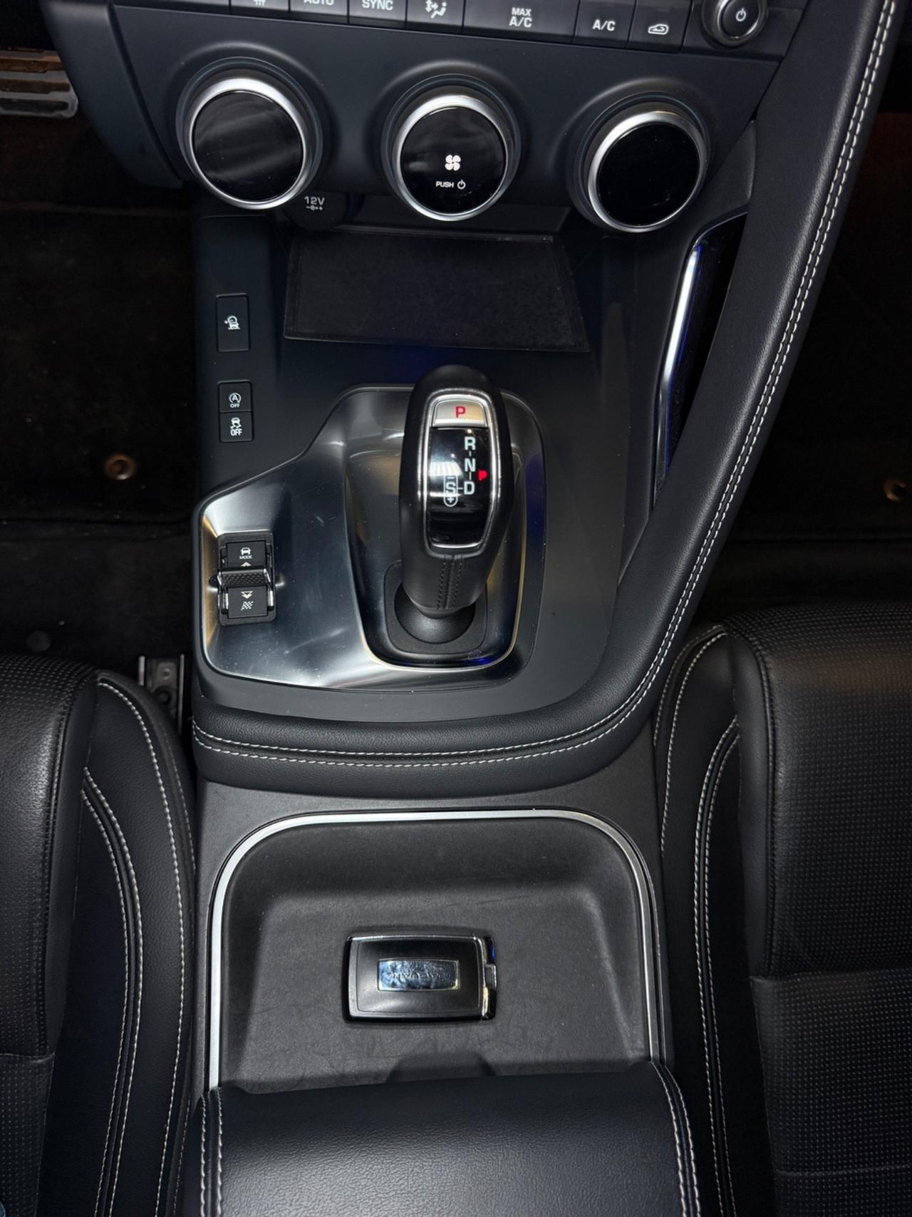 Jaguar E-Pace 2.0D 150 CV R-Dynamic
