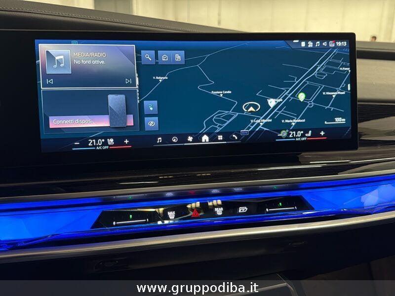 BMW Serie 7 G70 i7 xdrive60 MSport