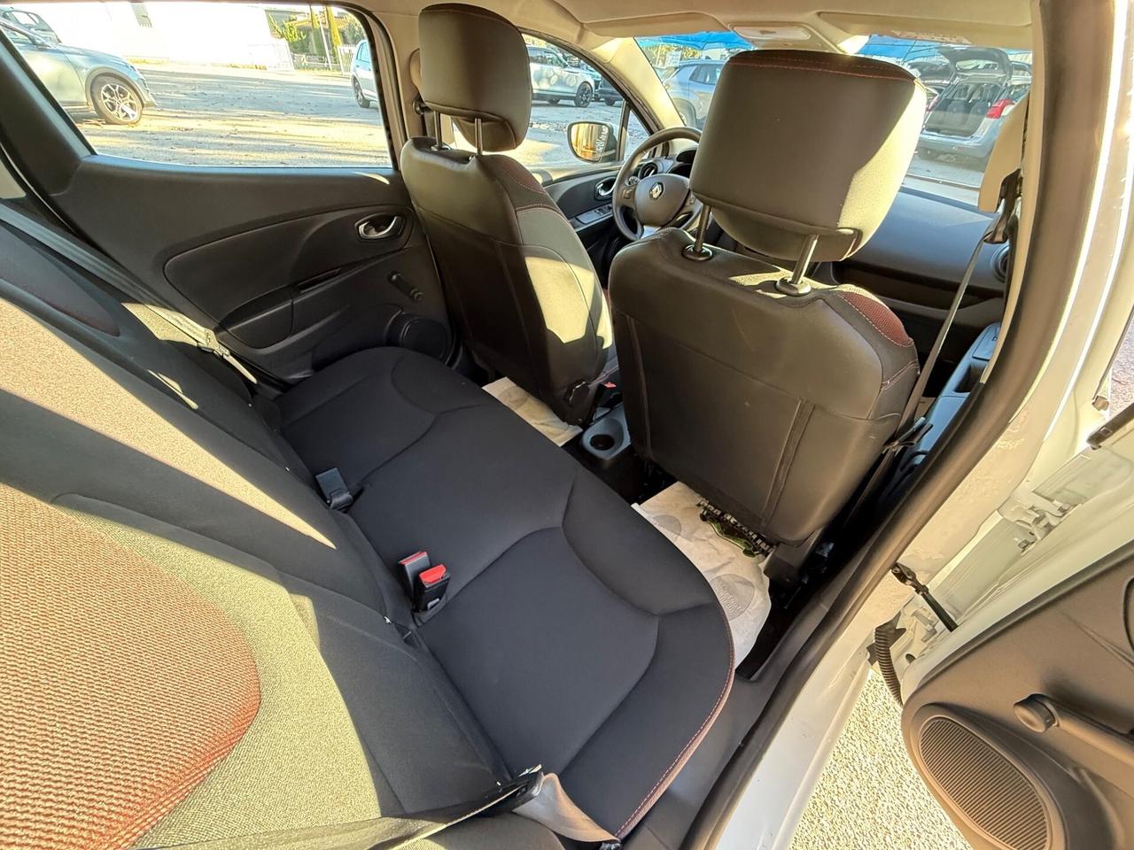 Renault Clio 1.2 75CV 5 porte - OK neopatentati