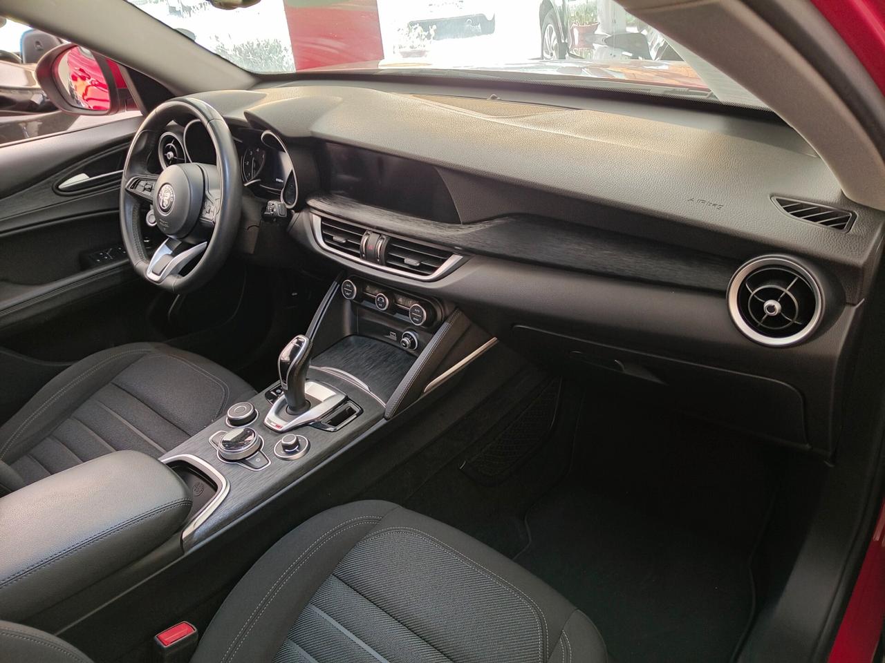 Alfa Romeo Stelvio 2.2 Turbodiesel 160 CV AT8 RWD Business